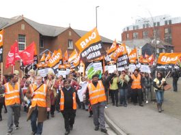 Unite Calls For A Full Public Inquiry Into Blacklisting! Carillion workers in Swindon marching during their strike against bullying and blacklisting