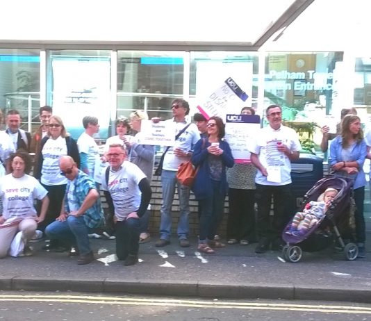 Brighton City College staff on their strong picket line yesterday