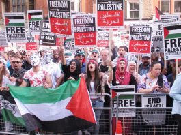 Youth on the protest led the chants of ‘Free, Free Palestine’