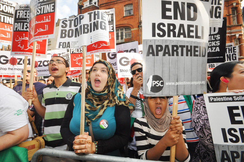 A section of last Friday’s 10,000-strong demonstration outside the Israeli embassy in London demanding an end to the Israeli onslaught on Gaza