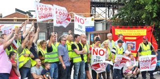 Hovis workers on the picket line during their successful strike to stop their jobs being outsourced