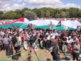Massive rally in London in support of Palestine