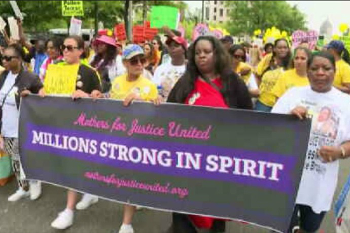 Mothers from across the US marched into Washington DC on Saturday condemning the killing of unarmed black teenagers by police