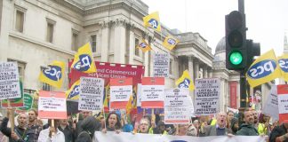 PCS members on the picket line outside the National Gallery demanding no privatisation