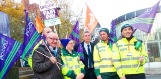 Ambulance workers picket at Waterloo – four more years of 1%wage ‘rises’