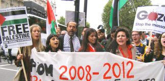 Five hundred students, youth and workers demonstrated outside Downing Street against the visit of Israeli Prime Minister Netanyahu