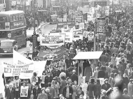 Shrewsbury trial and jailing ‘a conspiracy at the very heart of government!’ The Wigan Building Workers Action Committee march arrives in London in 1972