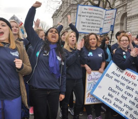 Defiant junior doctors at Downing Street on February 6th are determined to beat Health Secretary Hunt’s attempt to dictate their contract