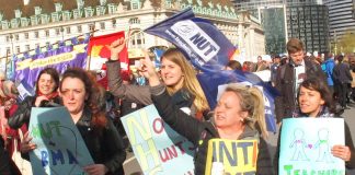 Teachers and junior doctors united in struggle marched through central London last month demanding ‘No privatisation of the NHS, No privatisation of education!’