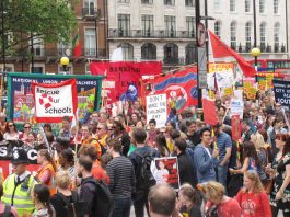 Mass demonstration in London against school funding cuts