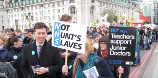 Doctors and teachers march against Hunt’s attempts to impose a contract on the junior doctors – now the teachers are under heavy attack from the May government and its attempts to bring back the eleven plus