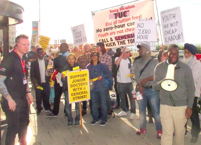 A section of the Young Socialists lobby of the TUC Congress demanding a general strike in support of junior doctors