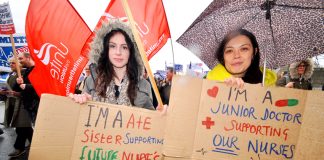 Nurses and junior doctors demonstrating against the attempt by Hunt to impose a contract. Both sections condemn Hunt’s thoughtless cuts