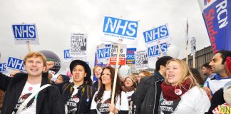 Nurses and junior doctors march against Hunt’s plans to smash the NHS