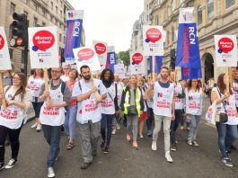 RCN students marching in defence of bursaries – only 46 nurses from the EU were registered in April