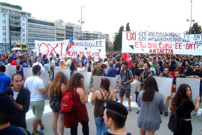 Demonstrators  in front of the Vouli in Athens in June 2015 calling for a ‘NO’ - ‘OXI’ vote against the Troika