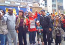 Trade unionists from Dresden and Berlin visited the Serco picket line at the London Hospital yesterday and told the workers that privatisation and hospital closures were huge issues in Germany