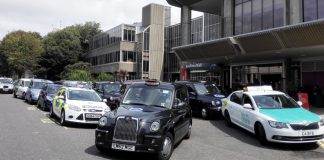 Over 40 black cabs descended on Hove Town Hall yesterday – they are demanding the end of the ‘Wild West’ app-driver companies