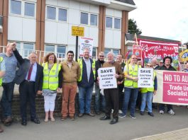Sheffield Eastern Avenue jobcentre workers on the picket line during their last strike in June