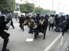 The Tunisian police violently attacked the protesters