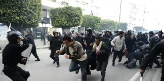 The Tunisian police violently attacked the protesters