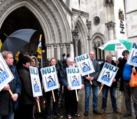 NUJ members outside the High Court defending their right to protect their sources from the state