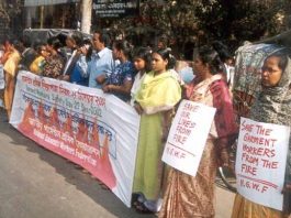 11,000 Bangladesh garment workers sacked after pay strikes
