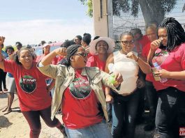 10,000 SA workers indefinite strike