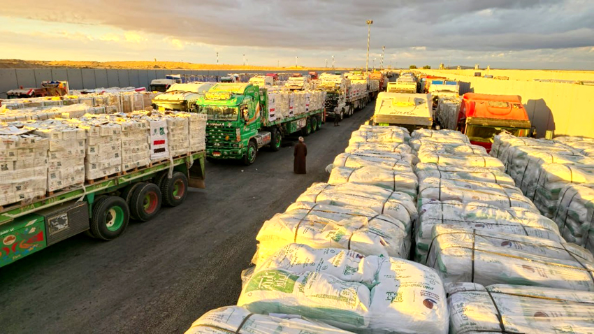 LET IN THE TRUCKS! – Israel blocking 6,000 aid trucks for Gaza